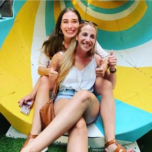 Meet your Posher, Andrea